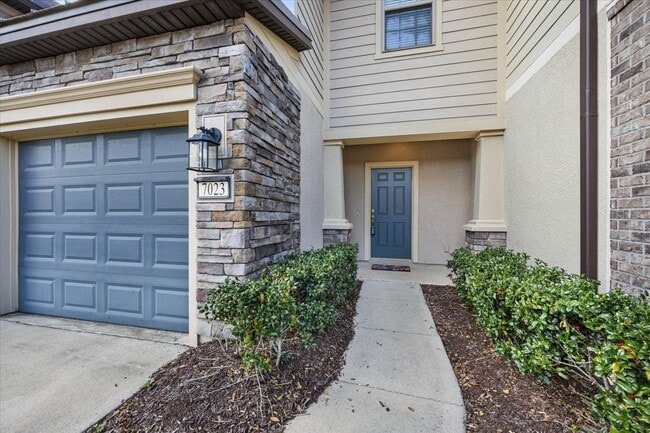 7023 Buroak Ct in Jacksonville, FL - Building Photo - Building Photo