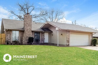 300 3 Oaks Dr in Midwest City, OK - Building Photo - Building Photo