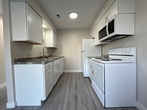 Southern Hills Townhomes in Junction City, KS - Foto de edificio - Building Photo