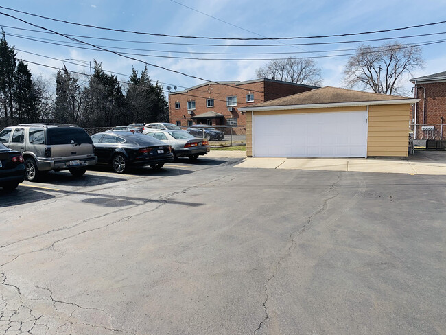 21W139 Tee Ln in Itasca, IL - Building Photo - Building Photo