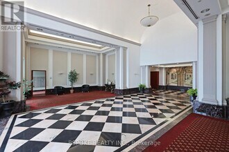 11 Lee Centre Dr in Toronto, ON - Building Photo - Building Photo