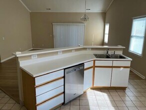 10 Tisha Ln in Hendersonville, NC - Building Photo - Building Photo