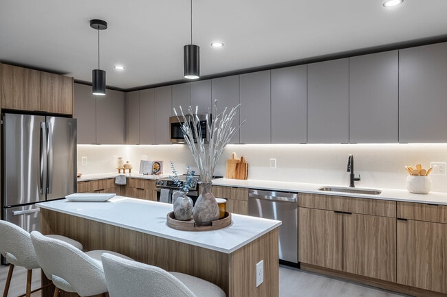 Village Crossing in West Palm Beach, FL - Building Photo - Interior Photo