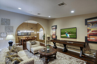 5672 E Beverly Ln in Scottsdale, AZ - Building Photo - Building Photo