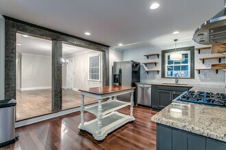 308 Highland Ave in Franklin, TN - Building Photo - Building Photo