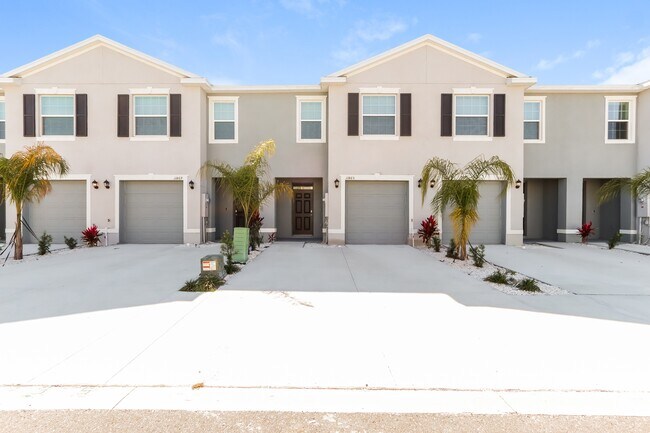 property at 11865 Stoneport Pl