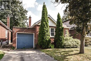 9 Gary Ave in Hamilton, ON - Building Photo