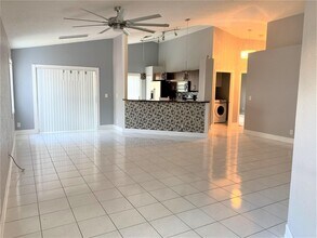 4030 Laurelwood Ln in Delray Beach, FL - Building Photo - Building Photo