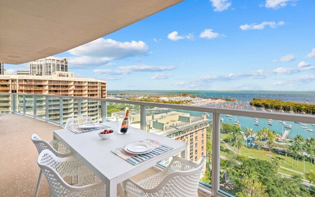 2889 McFarlane Rd, Unit SI ID1240540P in Miami, FL - Foto de edificio - Building Photo