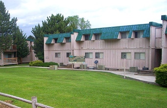 Meadowbrook in John Day, OR - Building Photo - Building Photo