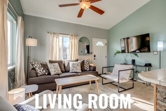 2137 S Vallejo St, Unit 4 in Englewood, CO - Building Photo - Building Photo