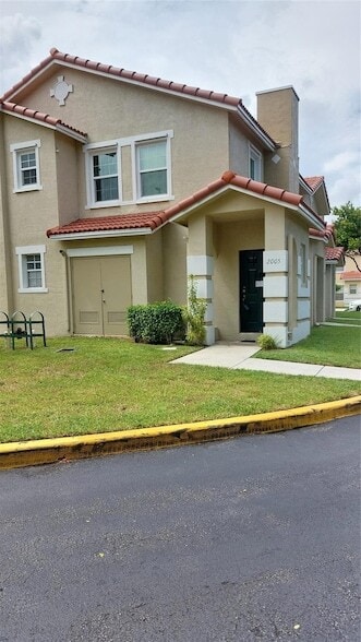 property at 2005 Belmont Ln