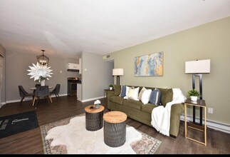 17113 Armada Dr in Germantown, WI - Building Photo - Building Photo