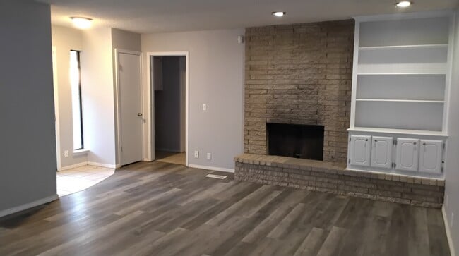 7110 NW 30th Terrace in Bethany, OK - Building Photo - Building Photo