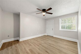 156 Fairfield Pl NW in Atlanta, GA - Building Photo - Building Photo