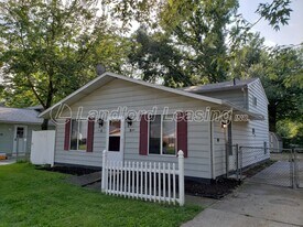 6230 Rosebelle Ave in North Ridgeville, OH - Building Photo