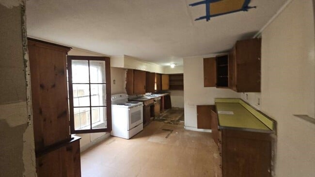 6502 W Montgomery Rd