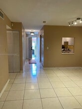 518 NW 179th St in Miami Gardens, FL - Building Photo - Building Photo