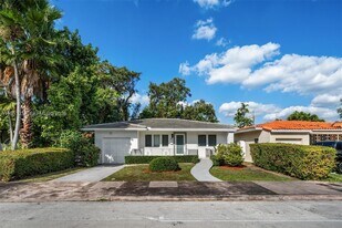 47 Oviedo Ave in Coral Gables, FL - Building Photo