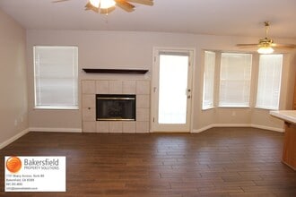 6303 Redinger St in Bakersfield, CA - Building Photo - Building Photo