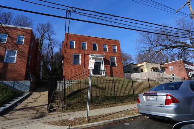 3009 30th St SE in Washington, DC - Building Photo - Building Photo