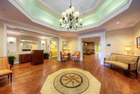 Aston Gardens At The Courtyards Senior Living in Sun City Center, FL - Foto de edificio - Building Photo