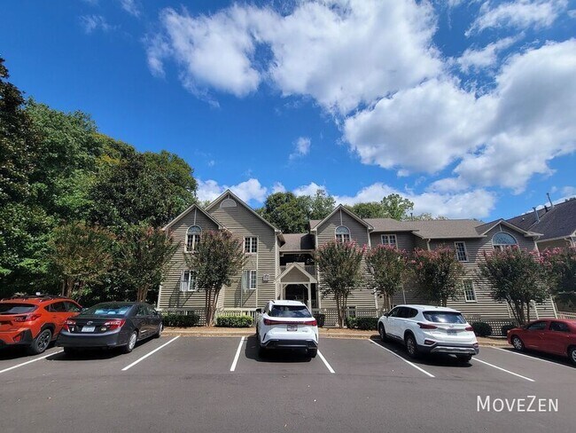 313 Glen Echo Ln in Cary, NC - Building Photo - Building Photo