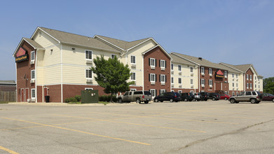 Extended Stay America Select Suites Cleveland in Mentor, OH - Foto de edificio - Building Photo