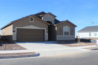 6757 Ixtapa Pl in El Paso, TX - Building Photo - Building Photo