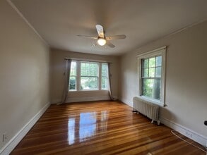 448 Broadway, Unit #2 in Cambridge, MA - Foto de edificio - Building Photo