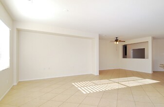 27191 Golden Field Ct in Moreno Valley, CA - Building Photo - Building Photo