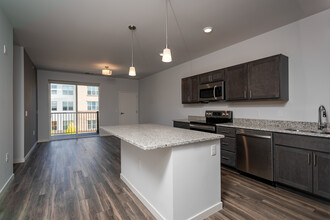 Midtown Reserve Apartments in Madison, WI - Foto de edificio - Interior Photo