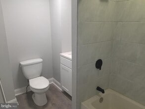 212 Warren St in Beverly, NJ - Building Photo - Building Photo