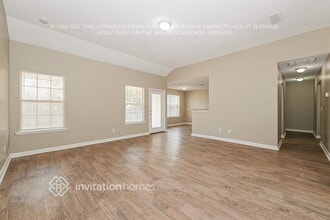 7041 Vida Ln in Jacksonville, FL - Foto de edificio - Building Photo