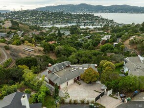 45 Meadow Hill Dr in Tiburon, CA - Building Photo - Building Photo