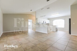 1618 Purple Ln in North Port, FL - Foto de edificio - Building Photo