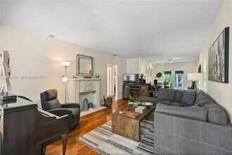 924 El Rado St in Coral Gables, FL - Building Photo - Building Photo