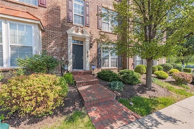 4019 Village Run Rd in Wexford, PA - Foto de edificio - Building Photo