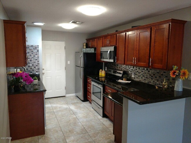 property at 3026 E Brill St