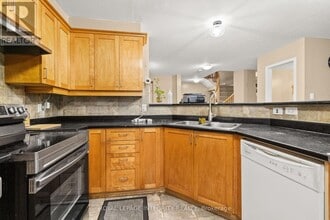 1113 Marconi Ave in Ottawa, ON - Building Photo - Building Photo