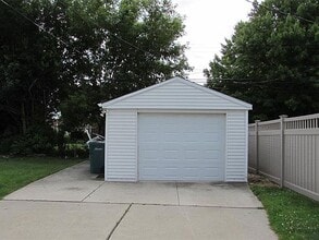 3345 Linden St in Dearborn, MI - Building Photo - Building Photo