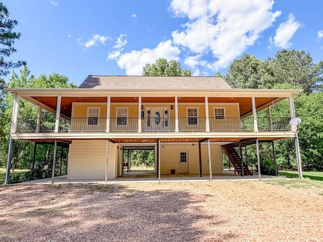 505 Waterway Dr in West Point, MS - Building Photo - Building Photo
