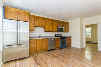 1190 Cambridge St-Unit -3 in Cambridge, MA - Building Photo - Building Photo