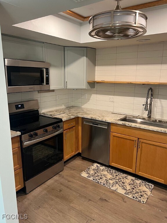 3906 SE 11th Pl in Cape Coral, FL - Foto de edificio - Building Photo