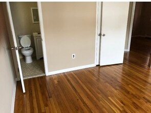39 E 51st St in Bayonne, NJ - Building Photo - Building Photo