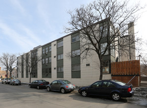 Lowry Hill Park in Minneapolis, MN - Building Photo - Building Photo