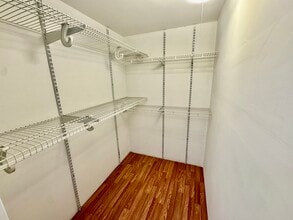 102 Hillside Rd, Unit Basement in North Andover, MA - Foto de edificio - Building Photo