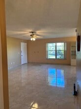 17 Lake Vista Trail in Port St. Lucie, FL - Building Photo - Building Photo