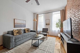 829 9th Ave in New York, NY - Building Photo - Building Photo