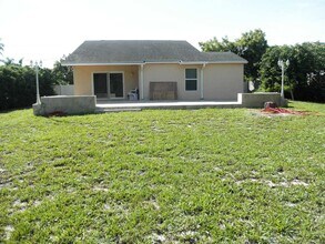 401 NW 23rd St in Boca Raton, FL - Building Photo - Building Photo